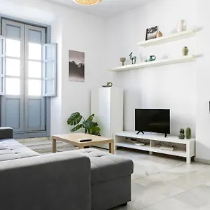 Picasso Apartment